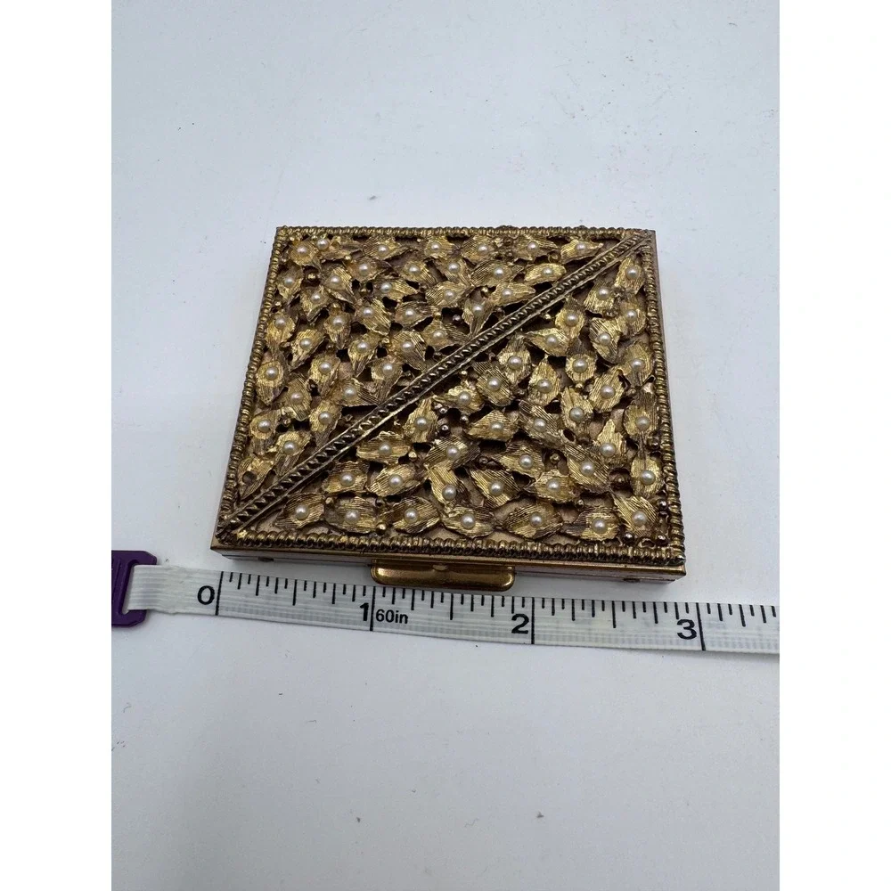 Vintage Gold Tone Pearl Compact Mirror Powder Case Ornate‎ Vanity Accessory